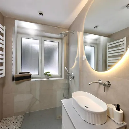 Baguettes Apartamento Oplotnica